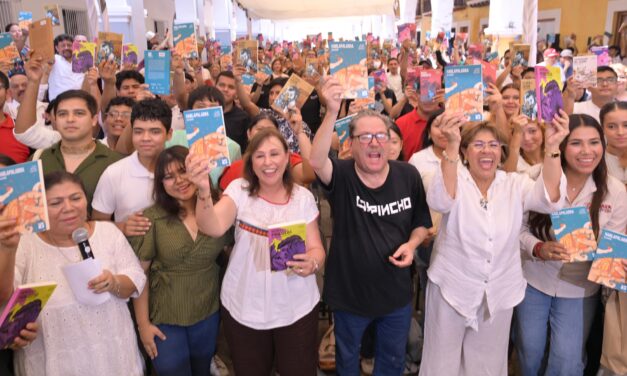 Rocío Nahle y Paco Ignacio Taibo II ponen en marcha Veracruz Lee