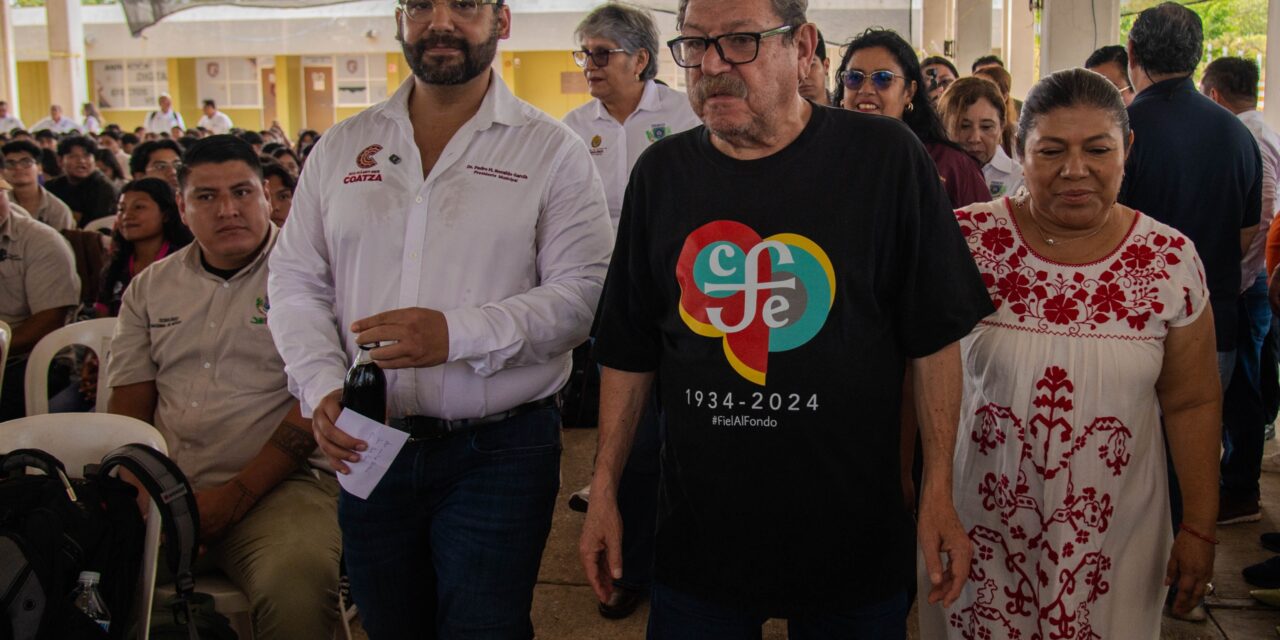 Llega ‘Veracruz Lee’ a Coatzacoalcos y anuncia alcalde tótems “Vientos del Pueblo” para acercar la lectura a las colonias