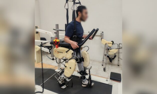 Capacitan a fisioterapeutas del CRIS en el uso del robot Lokomat