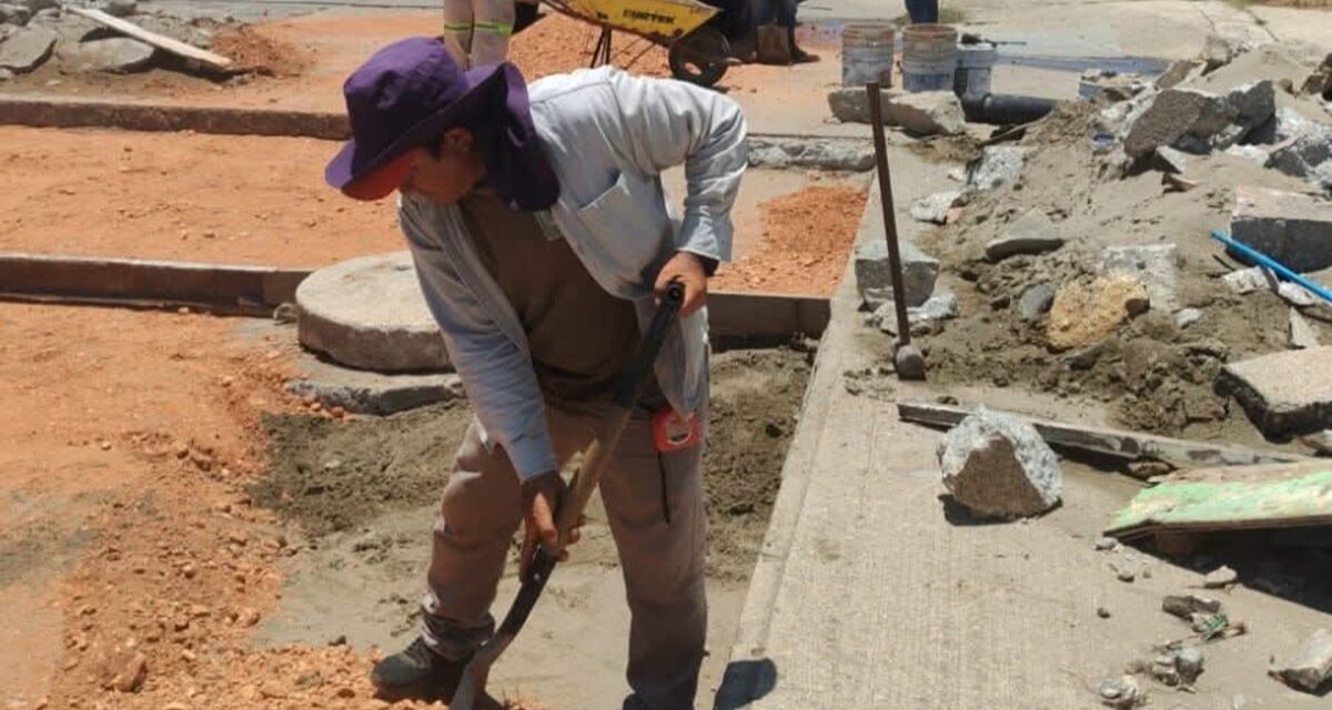 Avanza programa de rehabilitación vial en seis puntos estratégicos de Coatzacoalcos