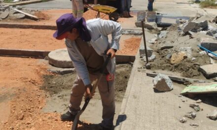 Avanza programa de rehabilitación vial en seis puntos estratégicos de Coatzacoalcos