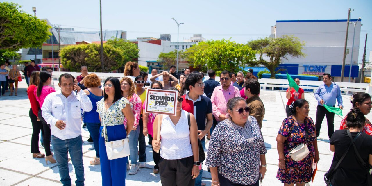 Participan trabajadores del Ayuntamiento de Coatzacoalcos en el Primer Simulacro Nacional 2026