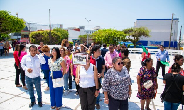 Participan trabajadores del Ayuntamiento de Coatzacoalcos en el Primer Simulacro Nacional 2026
