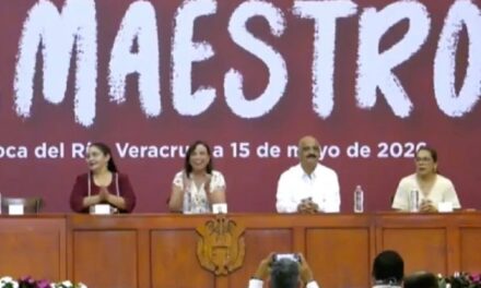 En el marco del ‘Día del Maestro’ reitera Nahle incremento para maestros estatales