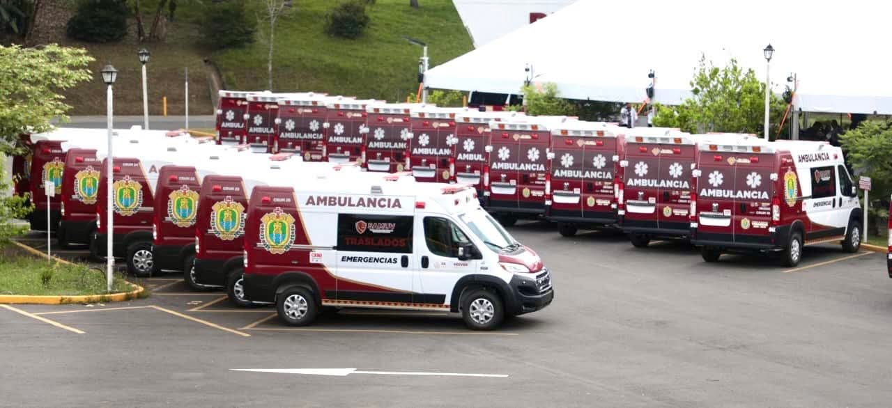 Con Rocío Nahle Veracruz avanza hacia la universalidad de la salud… opinión de la Política en Rosa