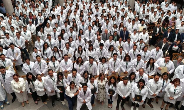 Se incorporan 516 especialistas al IMSS en Veracruz para reforzar la atención médica