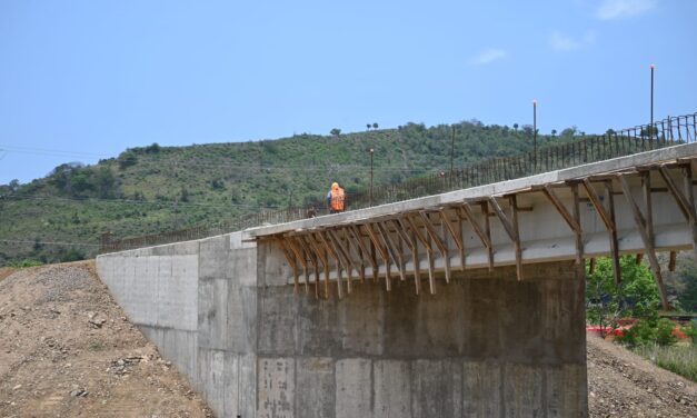 En Veracruz, construcción del tramo carretero Laguna Verde-La Mancha, beneficiará a 128 mil habitantes: SICT