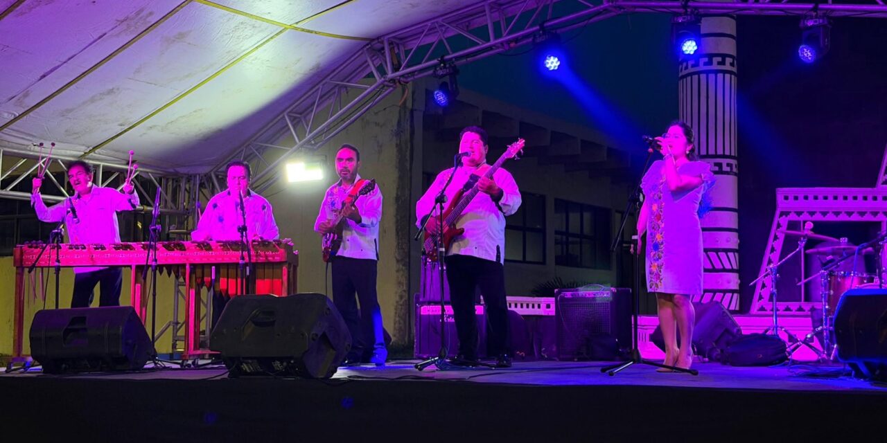 Conmemoran el 115 Aniversario de Coatzacoalcos con magna presentación de Tlenhuicani Maderas