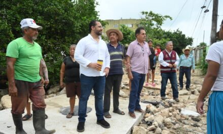 Llevará Pedro Miguel Rosaldo fresado a todas las zonas bajas no regularizadas de Coatzacoalcos