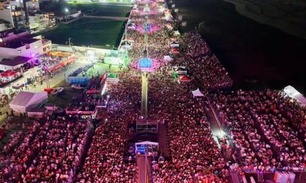Veracruz reúne a 250 mil asistentes y cuatro leyendas en la segunda noche del Salsa Fest