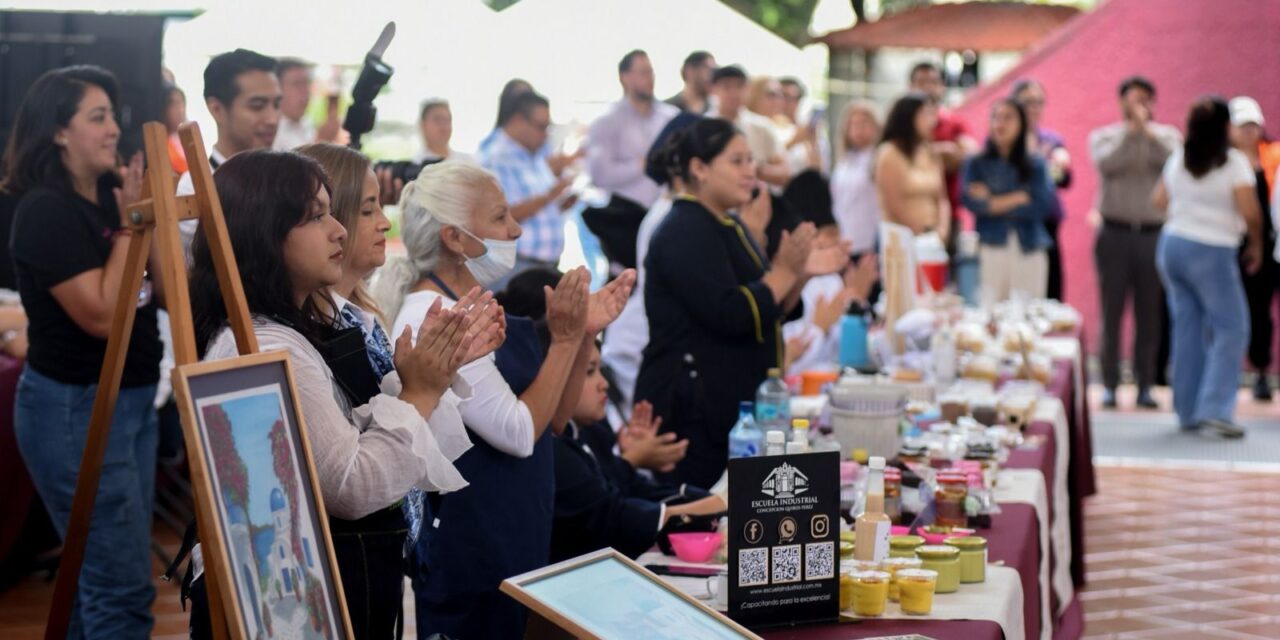 Inaugura SEV Expoventa de la Escuela Industrial Concepción Quirós Pérez