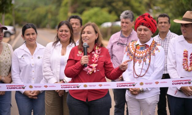 Rocío Nahle entrega tramo Acayucan-Comején; justicia social para el sur