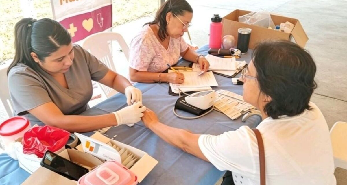 Más de 3 mil personas han recibido atención médica gratuita a través de la Unidad Médica de Pemex en Coatzacoalcos