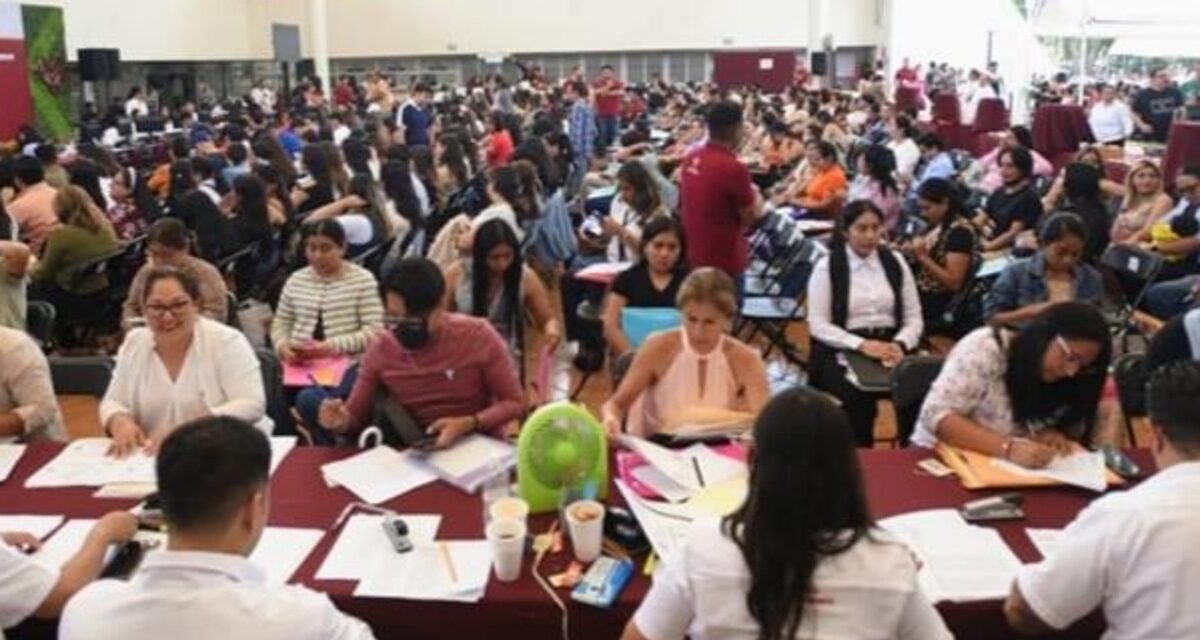 Inicia proceso de cambios de centros de trabajo para maestros, suman más de 12 mil solicitudes