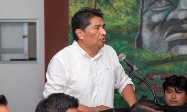 Promueve Gobierno de Coatzacoalcos preservación de las lenguas maternas mediante conferencia cultural