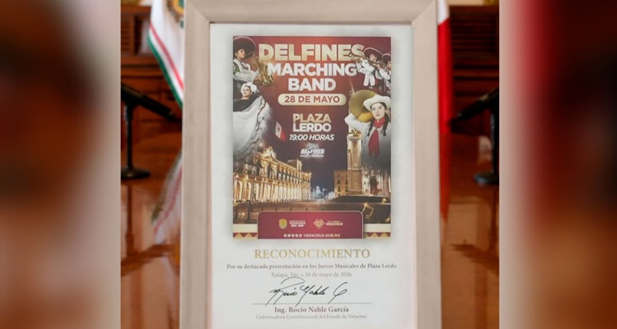Reconocen a Delfines Marching Band por dar vida al inicio de los Jueves Musicales