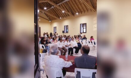 Reconoce el alcalde Pedro Miguel Rosaldo García el talento de fotógrafos locales en la exposición “Una Mirada al Porvenir”