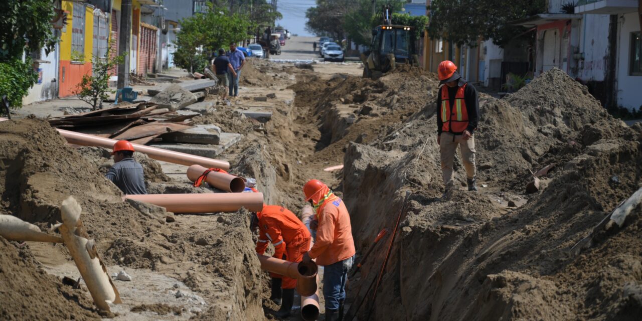 Anuncia Pedro Miguel Rosaldo rehabilitación de cárcamos y colectores sanitarios en Coatzacoalcos