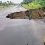 Atiende SIOP socavones y deslaves en diversos puntos del estado