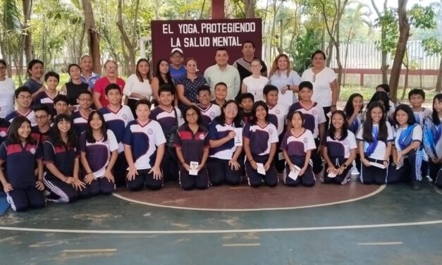 Promueven bienestar emocional con jornada de yoga para el cuidado de la salud mental