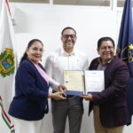 Suman más de 600 títulos electrónicos entregados en el ITSX