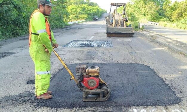 Fortalece SICT la conservación de la red carretera federal libre de peaje en Veracruz