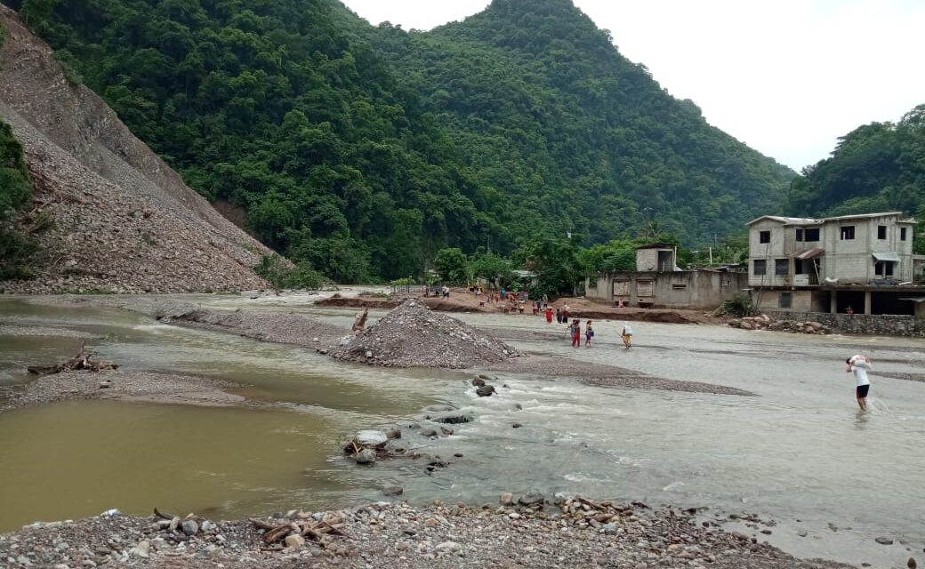 Mantiene SICT atención permanente en el acceso a la comunidad de Atempa, en Ilamatlán