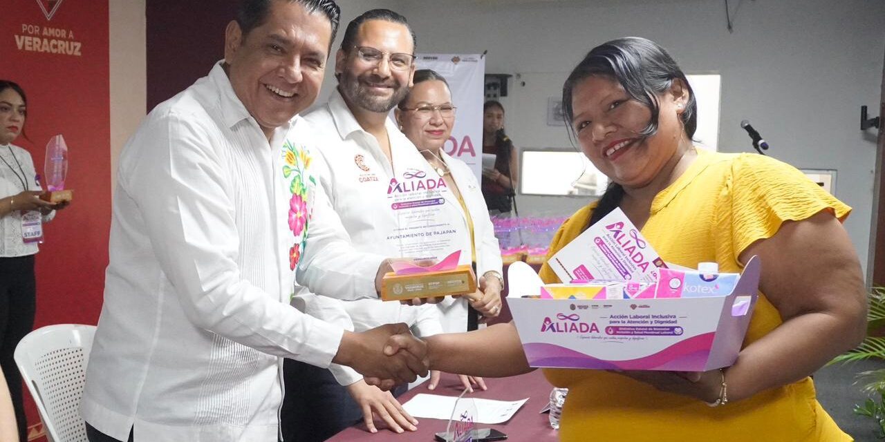 Reconoce STPSP a 43 centros laborales de Coatzacoalcos con distintivo ALIADA