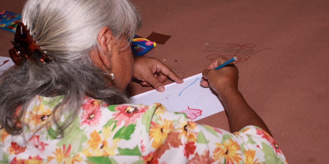Promueve SECVER talleres gratuitos para toda la familia en la 36.ª FNLIyJ