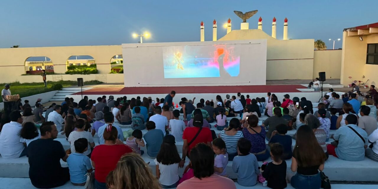 Continúa Coatza Vive el Verano 2026 con cine al aire libre, actividades lúdicas y exposición artística