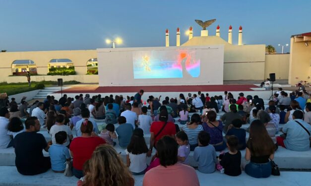 Continúa Coatza Vive el Verano 2026 con cine al aire libre, actividades lúdicas y exposición artística