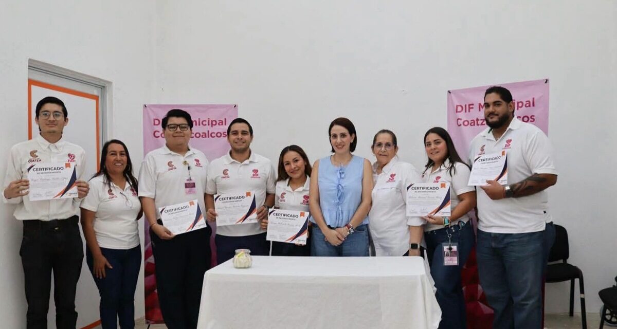 Capacita DIF Coatzacoalcos a fisioterapeutas en tecnología robótica para rehabilitación