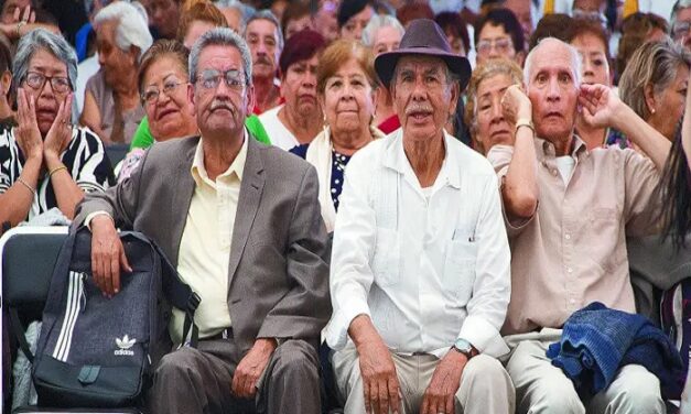 Astrolabio Político