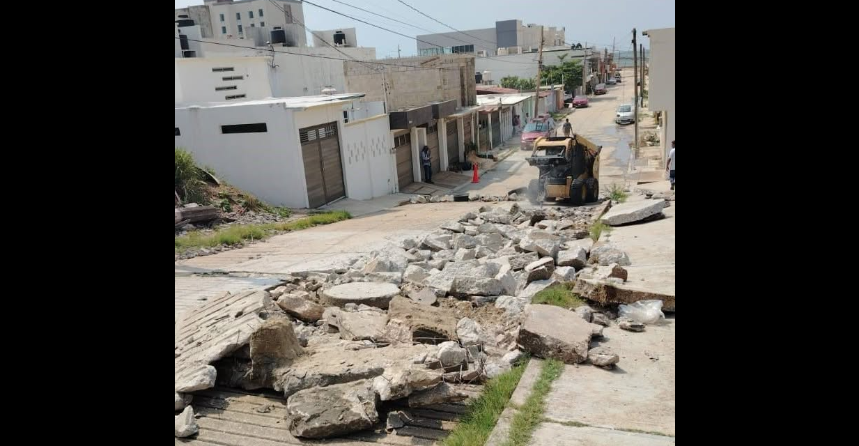 Avanzan trabajos de mantenimiento e infraestructura urbana en diversos sectores de Coatzacoalcos