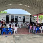 Habitantes de ejidos vecinos aprovechan servicios de la Unidad Médica Móvil en Coatzacoalcos