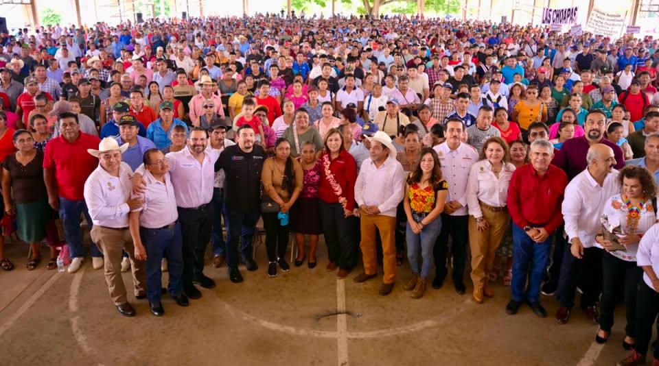 Gobernadora regresa a Minatitlán; pescadores reciben apoyo estatal adicional a Bienpesca