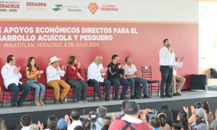 “Rocío Nahle es una aliada”: Pedro Miguel Rosaldo celebra apoyos por 2.7 mdp para pescadores de Coatzacoalcos