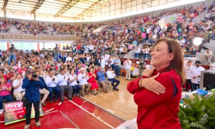 Entrega Gobernadora 5 mil apoyos a la Palabra y a la Familia