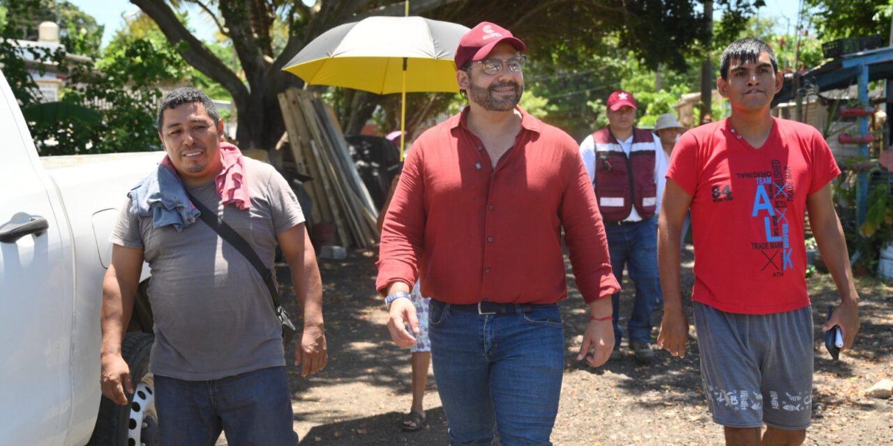 “Nos va a ir mejor”: Pedro Miguel Rosaldo supervisa obras de fresado y pavimentación en Coatzacoalcos