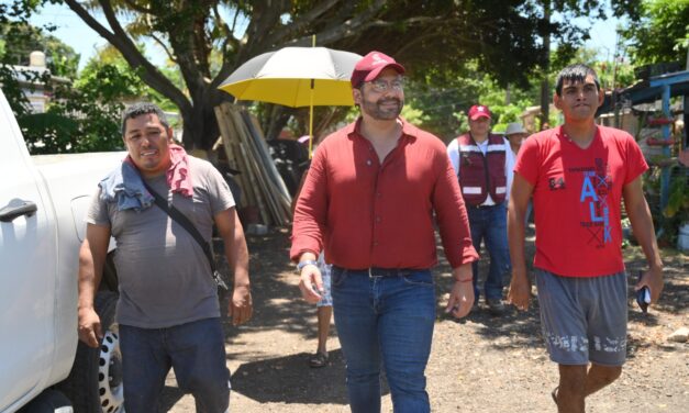 “Nos va a ir mejor”: Pedro Miguel Rosaldo supervisa obras de fresado y pavimentación en Coatzacoalcos