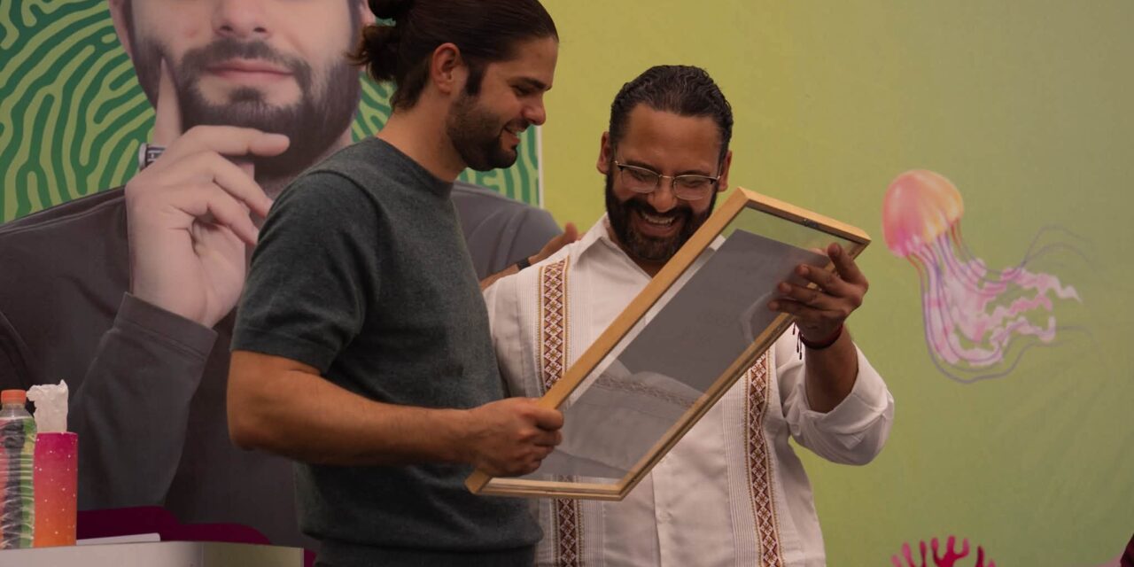 Pedro Miguel Rosaldo destaca el éxito de la conferencia de Farid Dieck en Coatzacoalcos