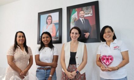 Damas Voluntarias de la CMIC donan útiles escolares al DIF Coatzacoalcos