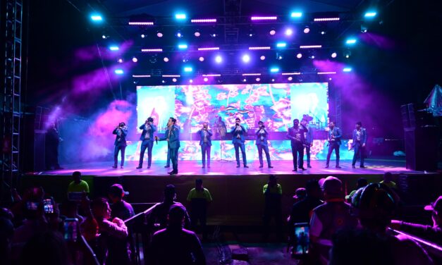 Coatzacoalcos despide el Festival del Mar al ritmo de La Arrolladora