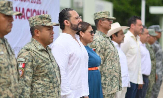 Asiste Pedro Miguel Rosaldo al inicio del Segundo Escalón del Servicio Militar Nacional de 300 jóvenes Clase 2007