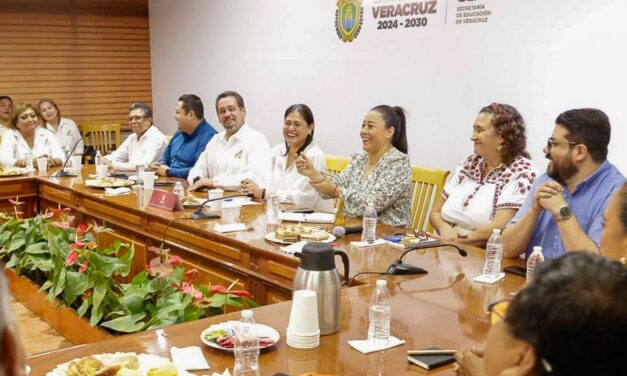 Titular de SEV Raquel Bonilla se reúne con la dirigencia de la Sección 32 del SNTE