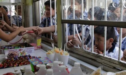 SEV regula operación de cooperativas escolares, padres de familia vigilarán la buena operación