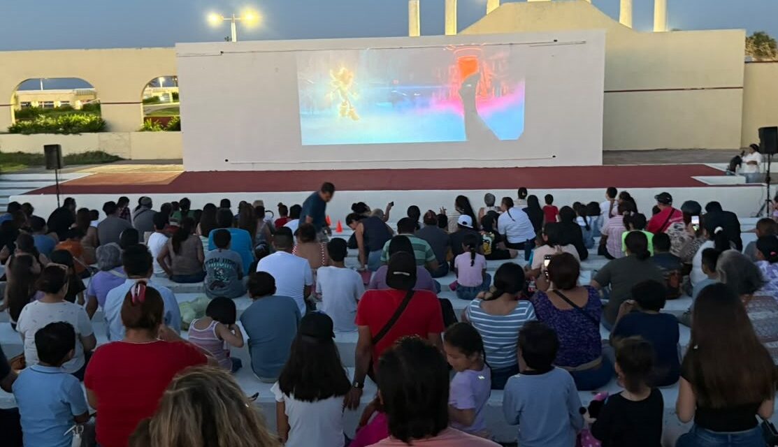 Cine Frente al Mar y exposición de grabado destacan entre las actividades de “Coatza Vive el Verano”