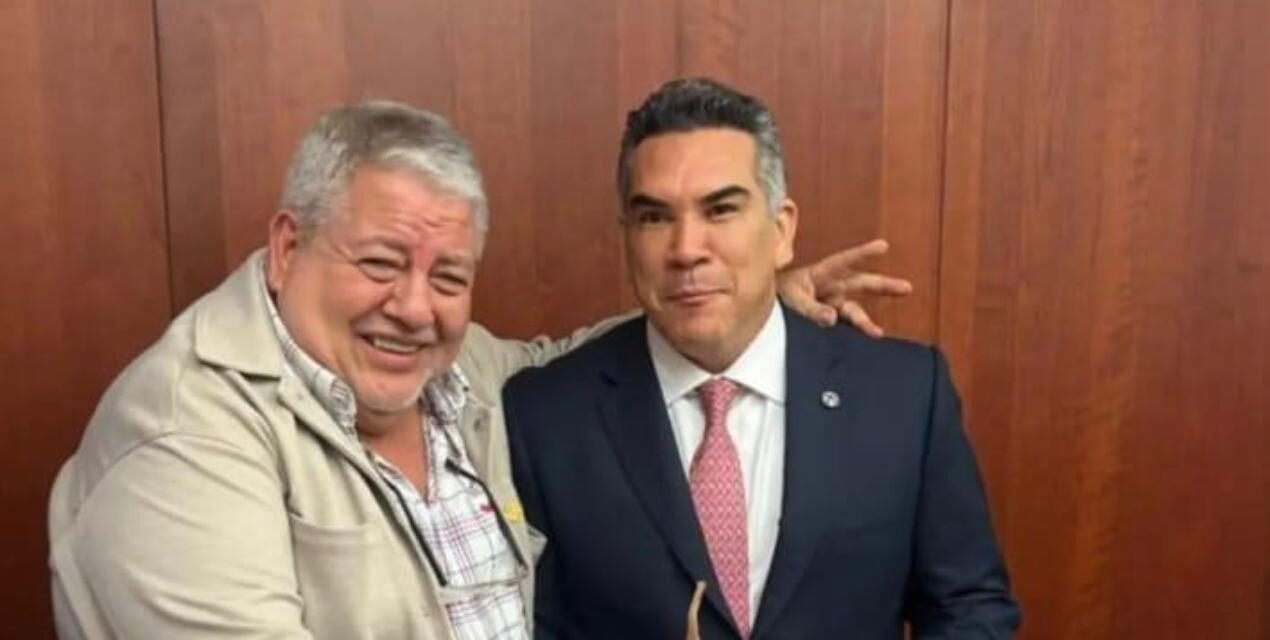 Astrolabio Político