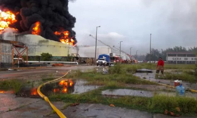 Continúa Pemex labores de atención a incidente en la Terminal de Almacenamiento Pajaritos
