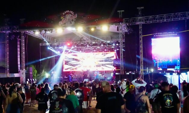 Arranca el MotoFest 2026 con música y una Lunada Biker frente al mar